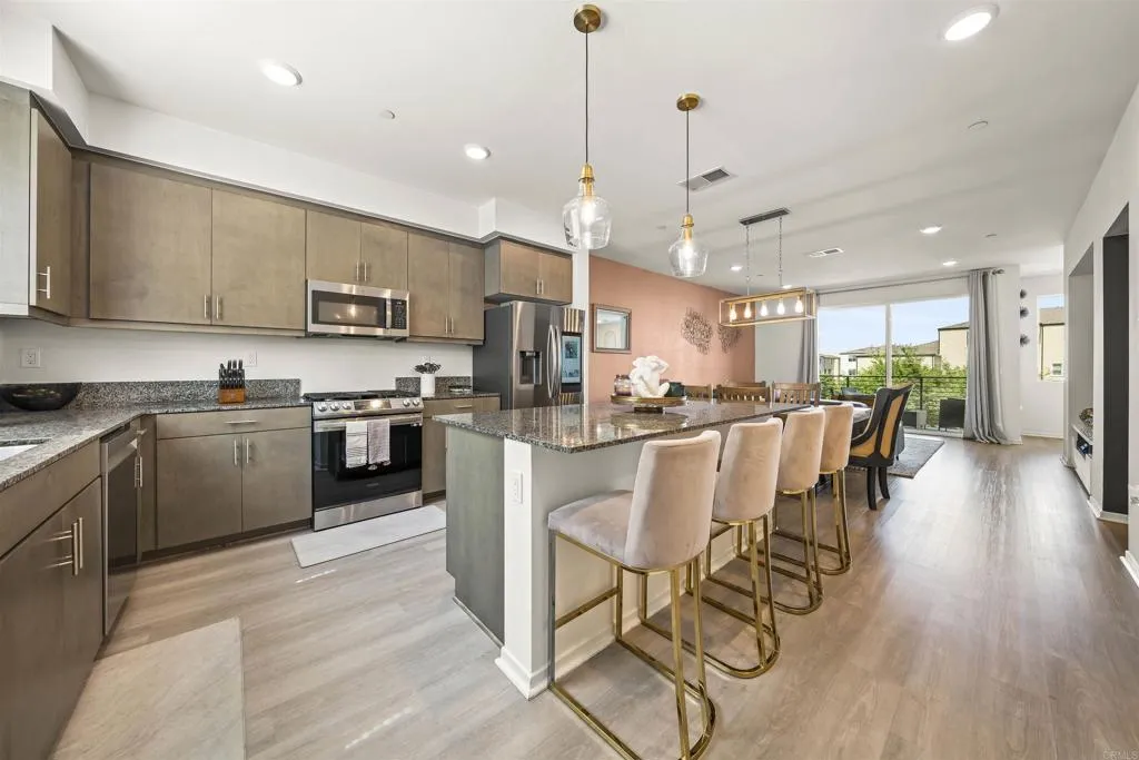 5208 Surfwalk Way 153, San Diego, California 92154 home-pic-11